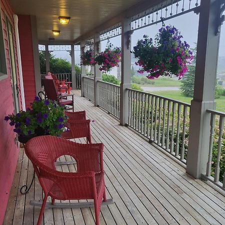 Cranberry Cove Inn Louisbourg Exterior foto