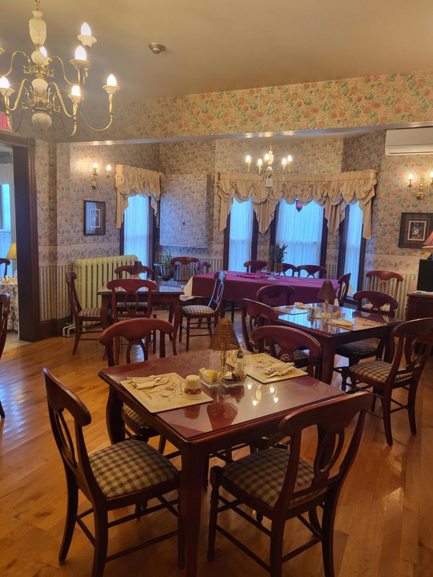Cranberry Cove Inn Louisbourg Exterior foto